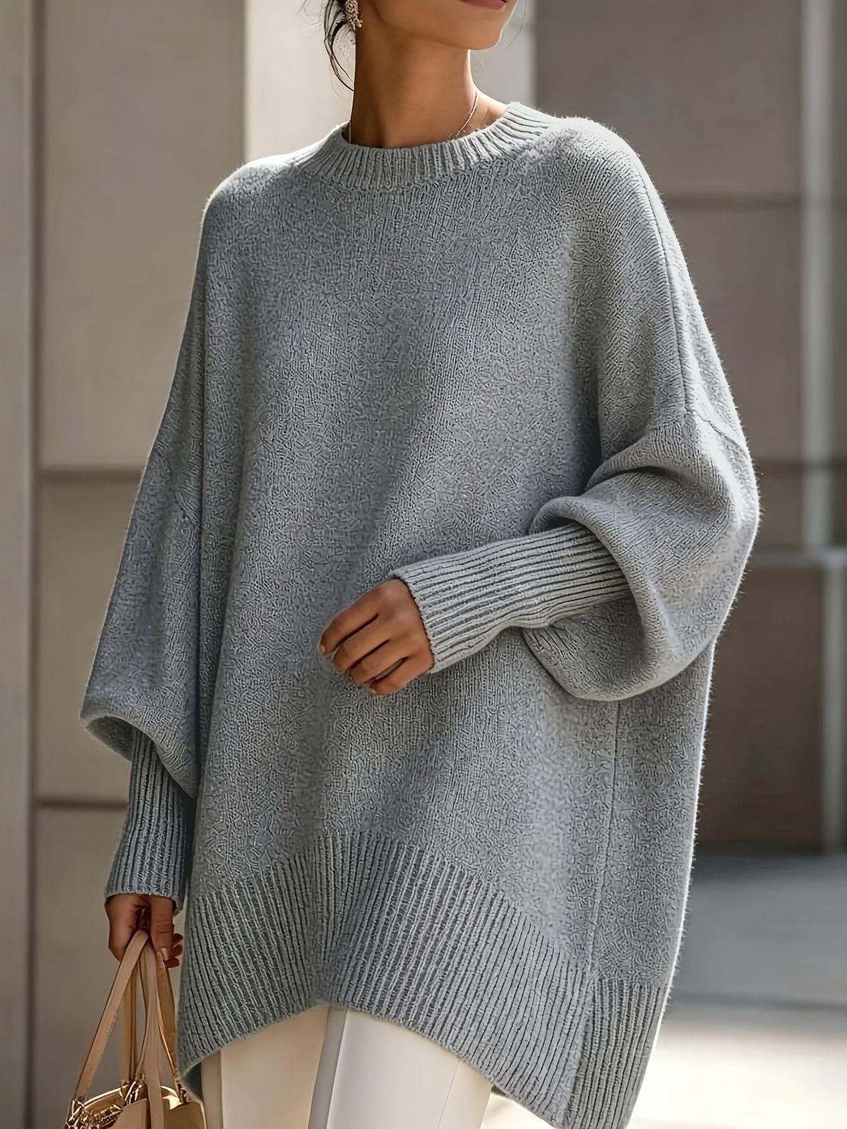 Maris | Maglione Oversize con Orlo Asimmetrico